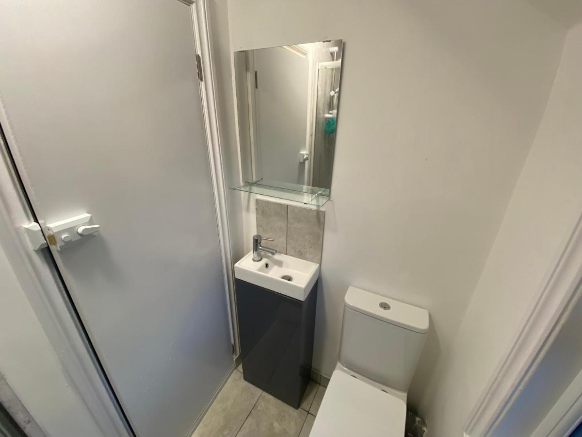 Small Single Room Walking Distance To Hove Station Exterior photo
